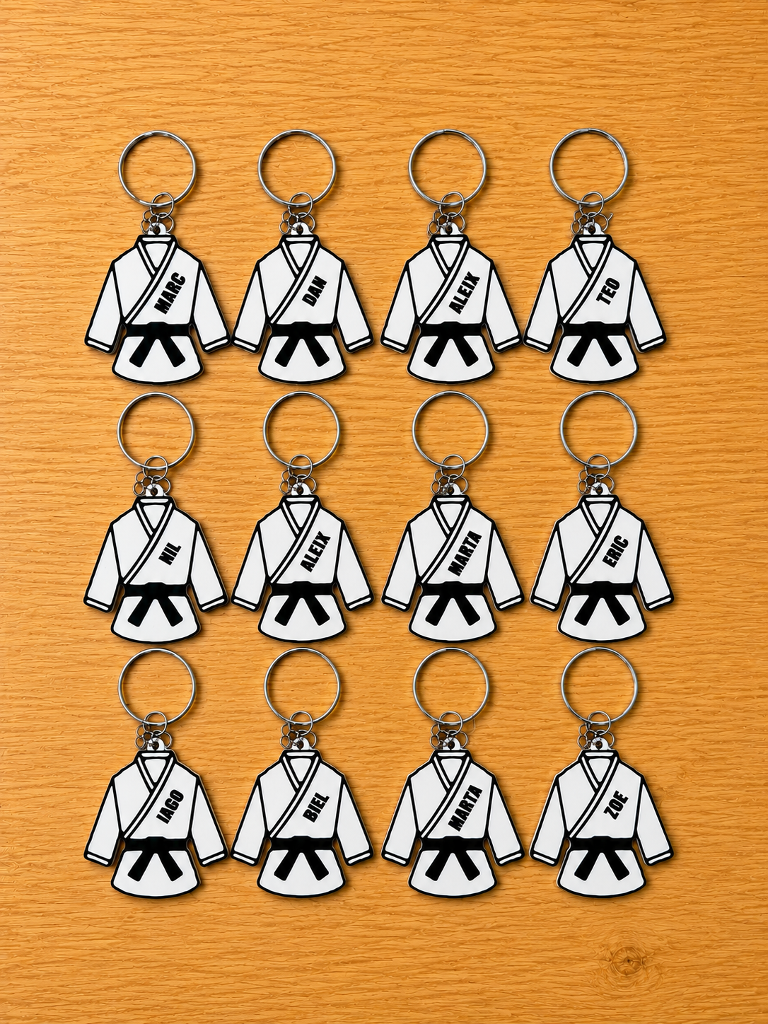 Llavero Personalizado de Kimono con Cinturón Negro
